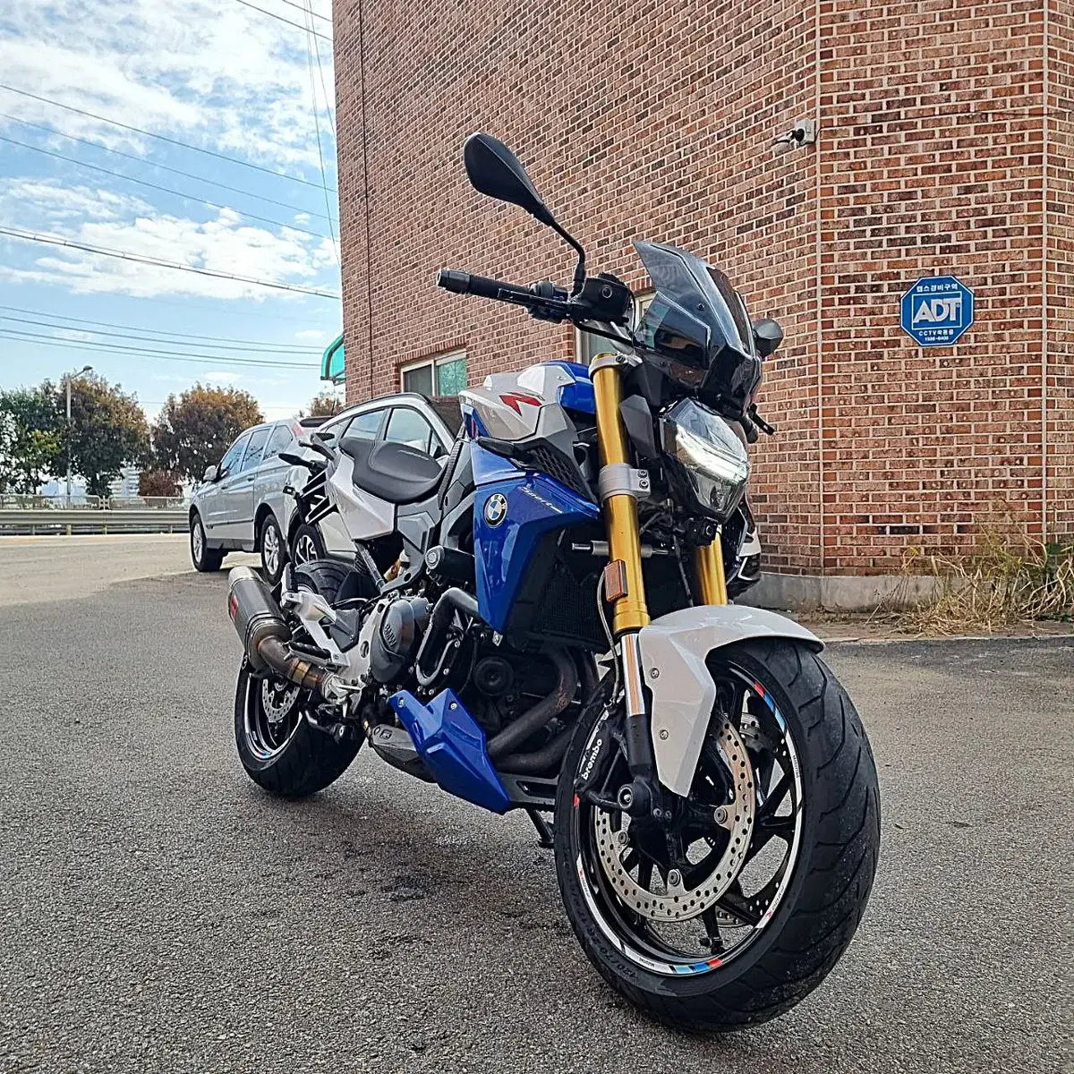 bmw f900r 22년식 1만km 아크라포빅 구변완료 블박2채널